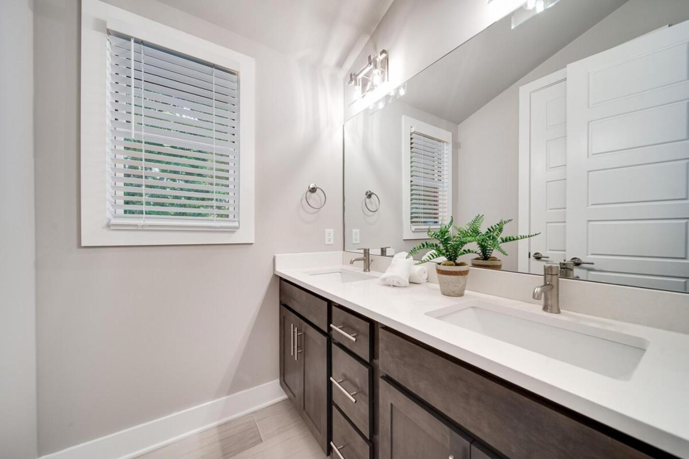Sojourners Haven - 2 Mi To Downtown & Broadway Villa Нашвил Екстериор снимка